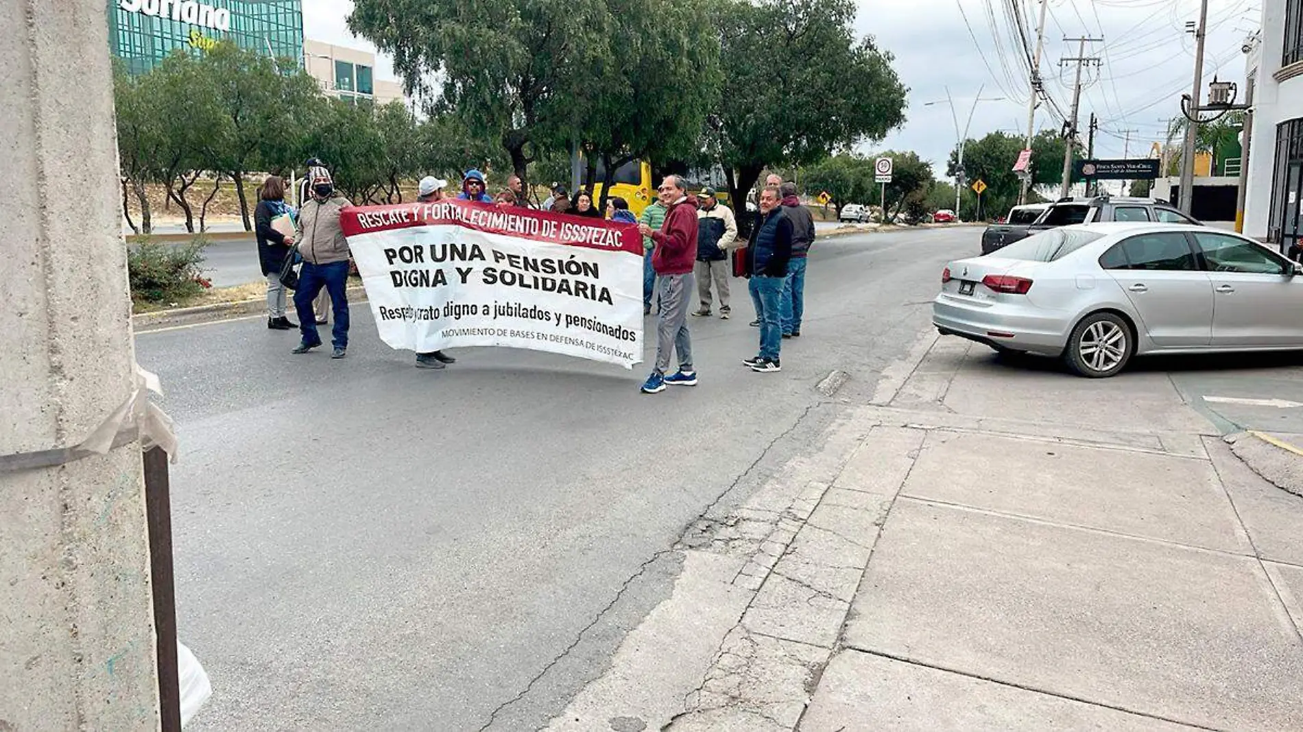 Protesta de jubilados del Issstezac